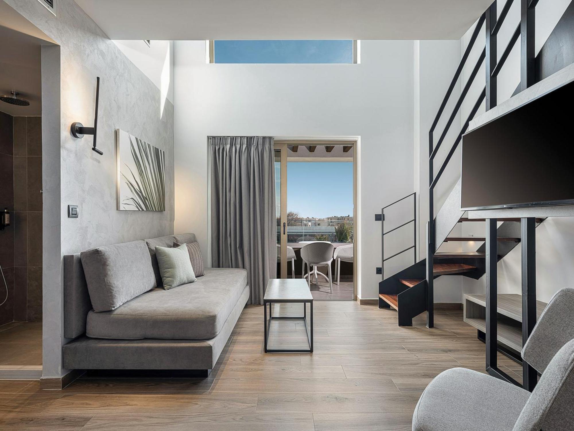 Suite Junior en Duplex - Vue Latérale sur Mer
